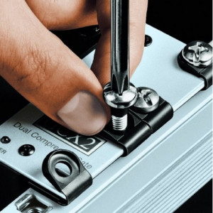 Adam Hall 19" Parts HUMFREES - Zestaw mocujący M6